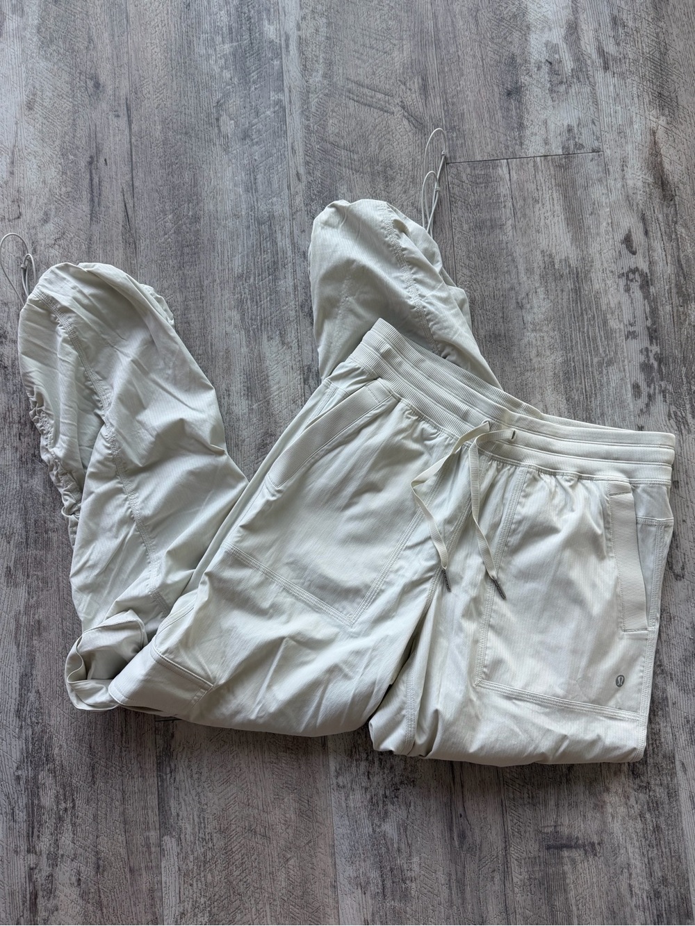 Lululemon cargo dance studio pants